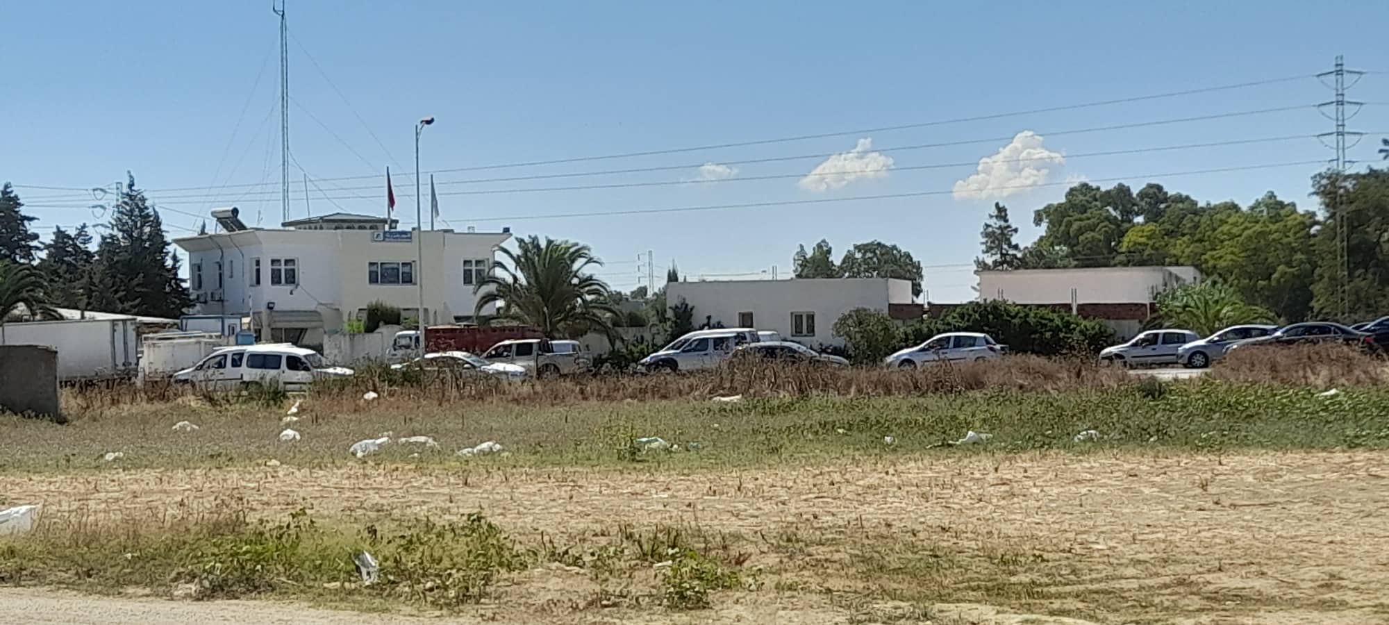  قطع الطريق السريعة بين العاصمة و بنزرت احتجاجا على غياب الماء في  اوتيك